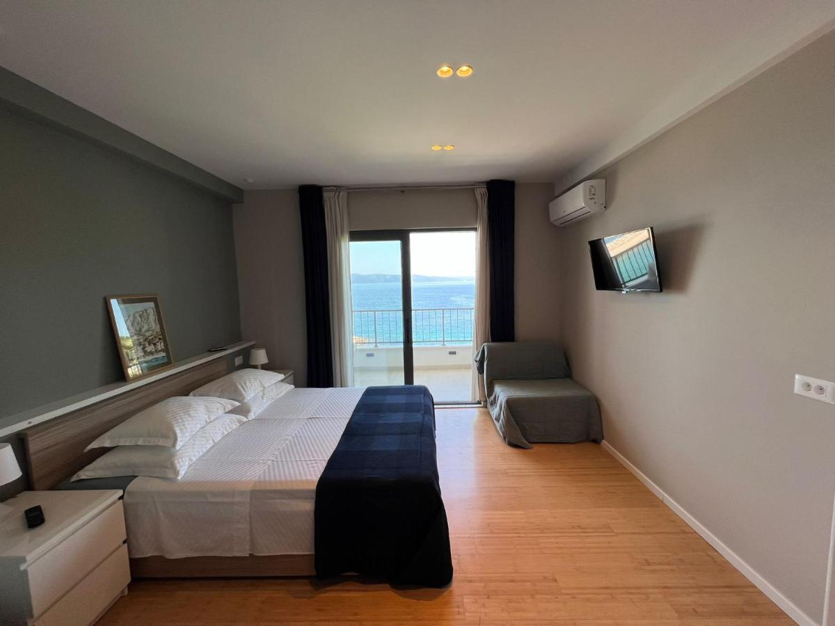 Beachfront Comfort Apartments Sinajko Podgora Luaran gambar