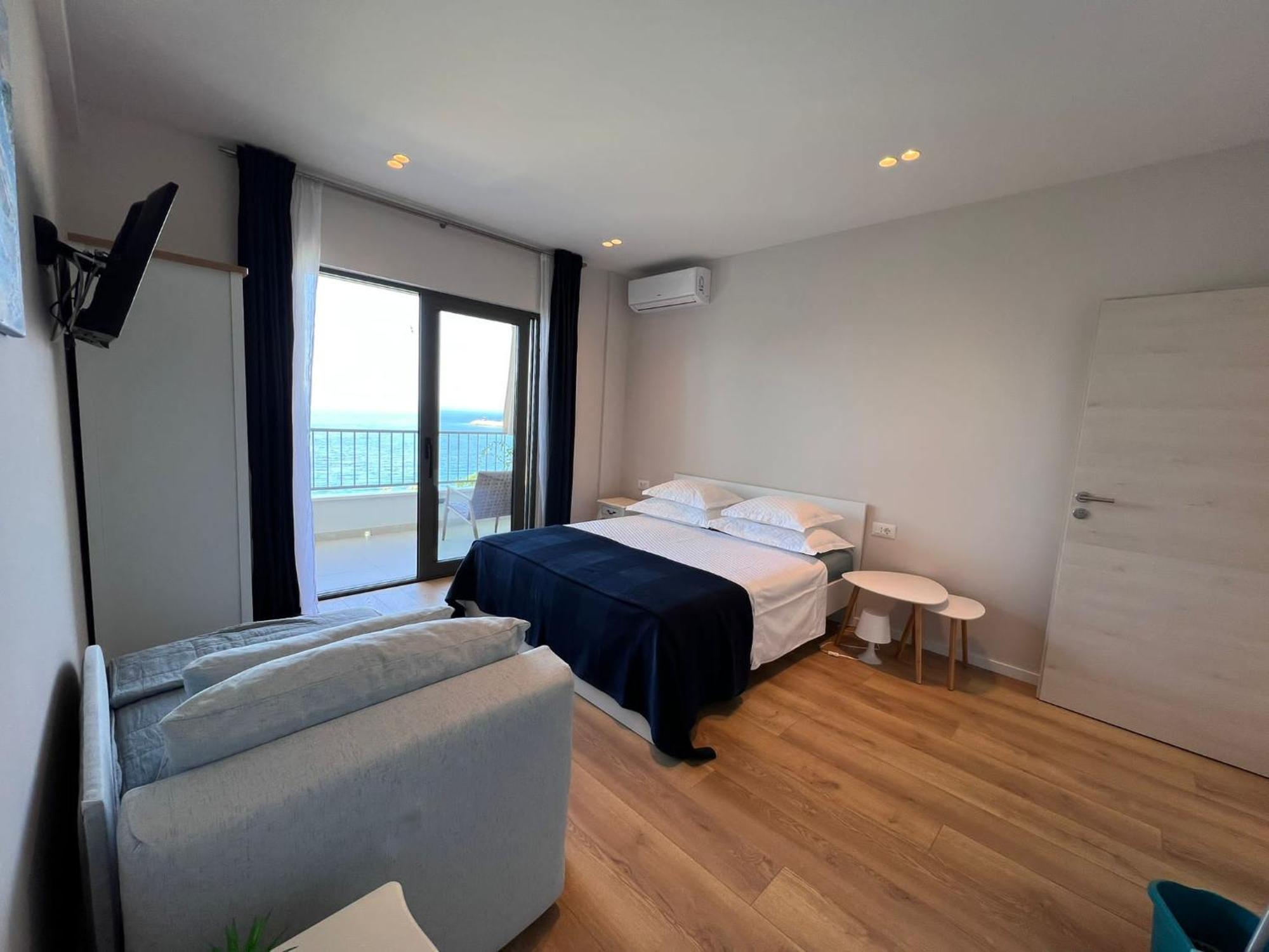 Beachfront Comfort Apartments Sinajko Podgora Luaran gambar