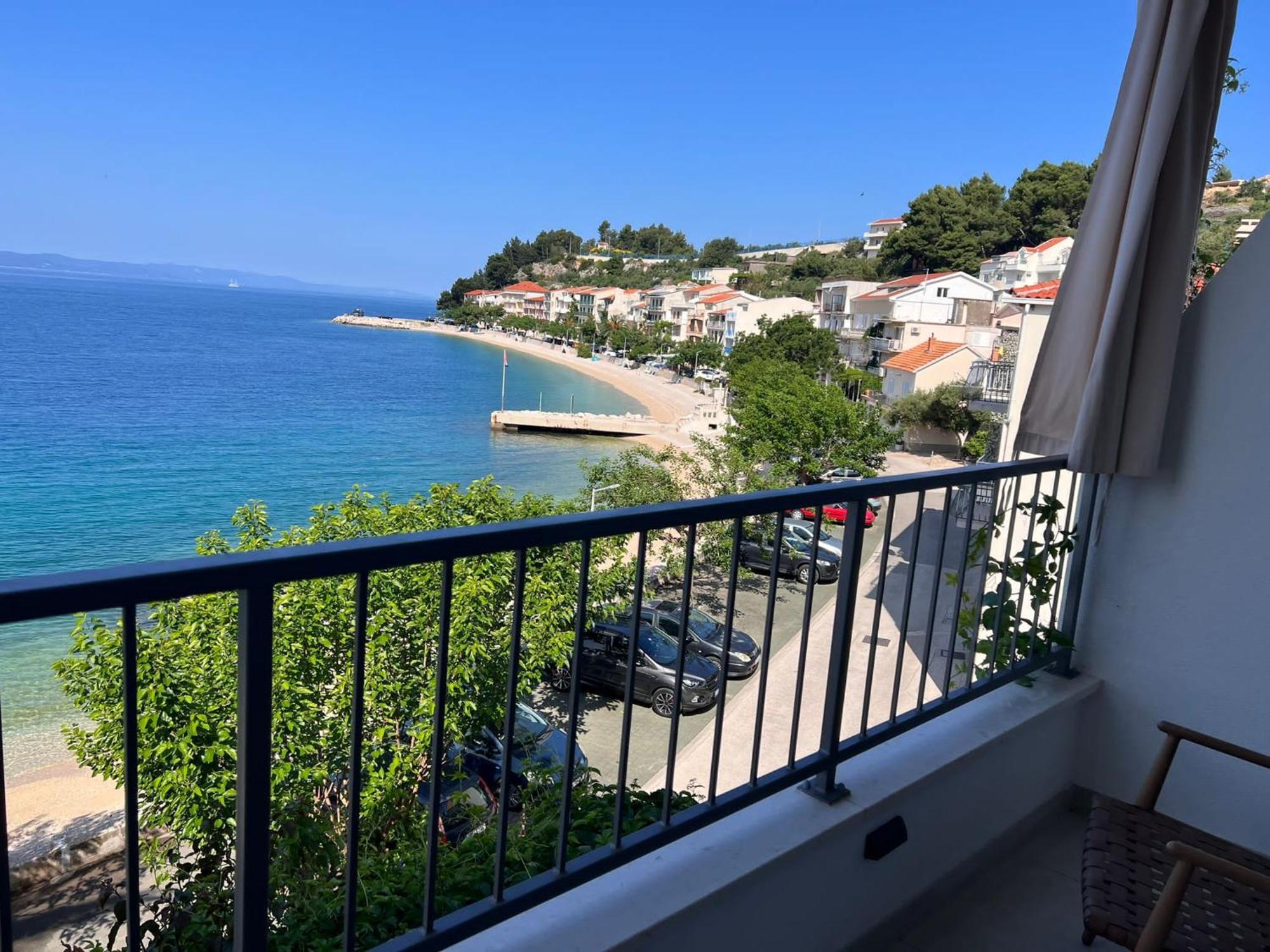 Beachfront Comfort Apartments Sinajko Podgora Luaran gambar