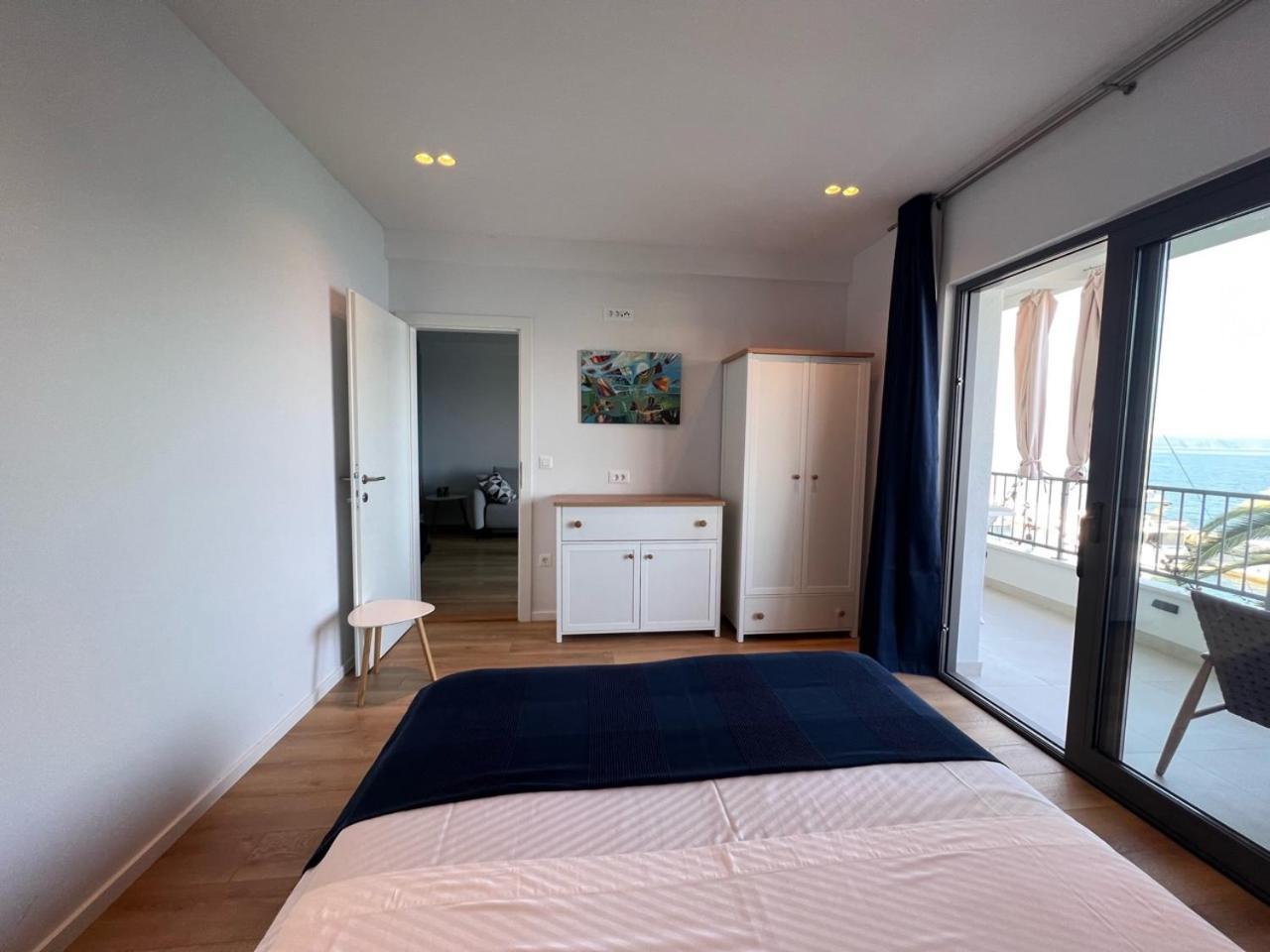 Beachfront Comfort Apartments Sinajko Podgora Luaran gambar